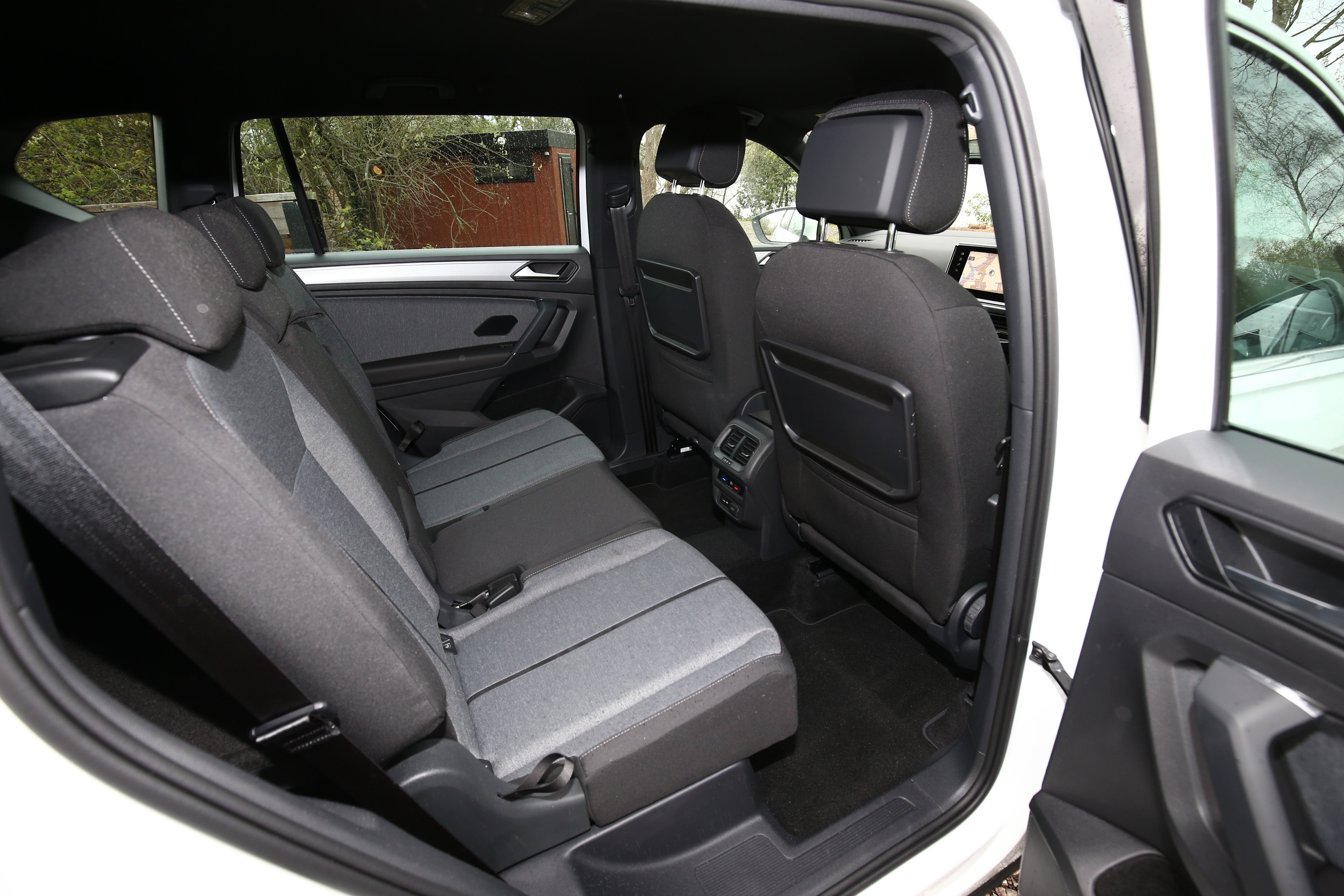 Cars with 3 full rear seats uk hotsell